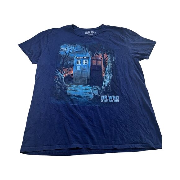 Dr. Who Shirt Mens Large Blue Short Sleeve Graphic The Daleks Tardis Sci-Fi - Picture 1 of 3
